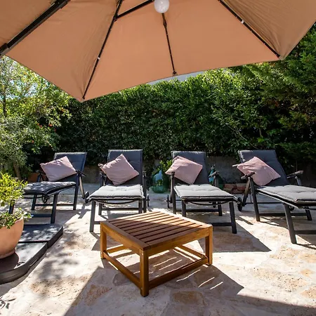 빌라 House Dolin *