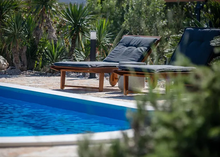 Вилла House Dolin *