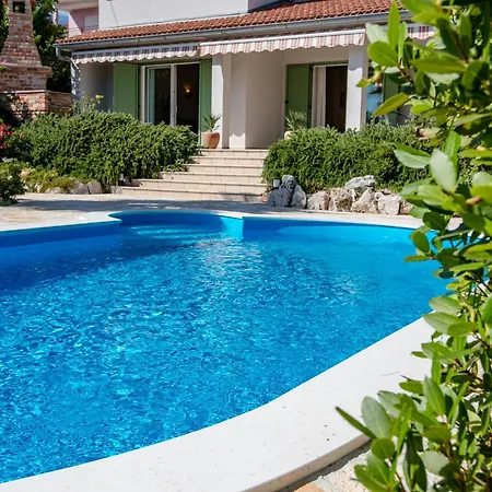Villa House Dolin
