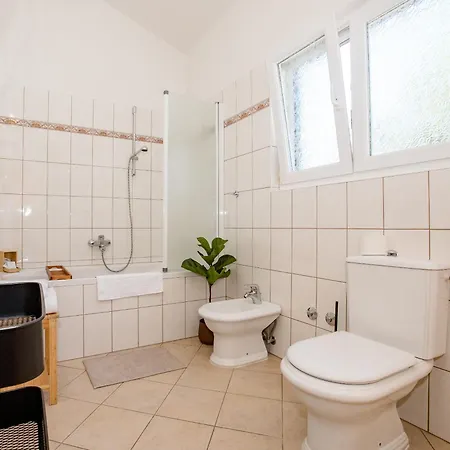 House Dolin Villa